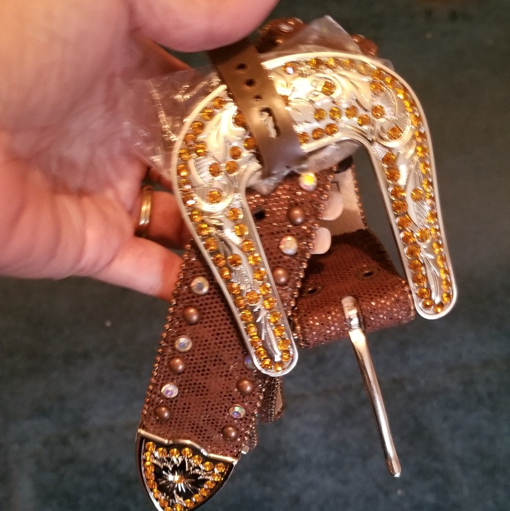 Western belt Brown with Amber colored rhinestones